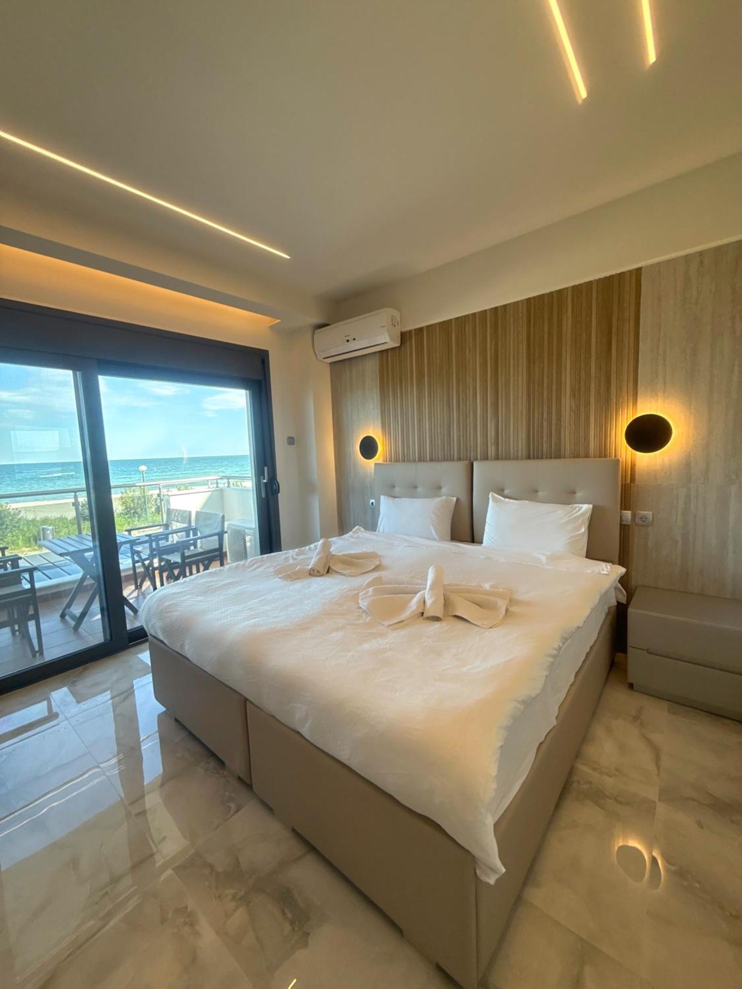 Aqua Mare Luxury Apartments Paralia Katerinis Exterior photo